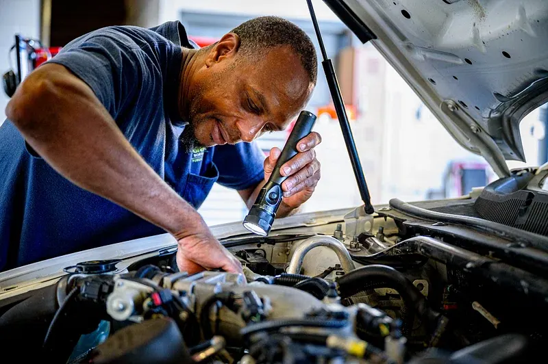 SERVICES AUTOMOBILES